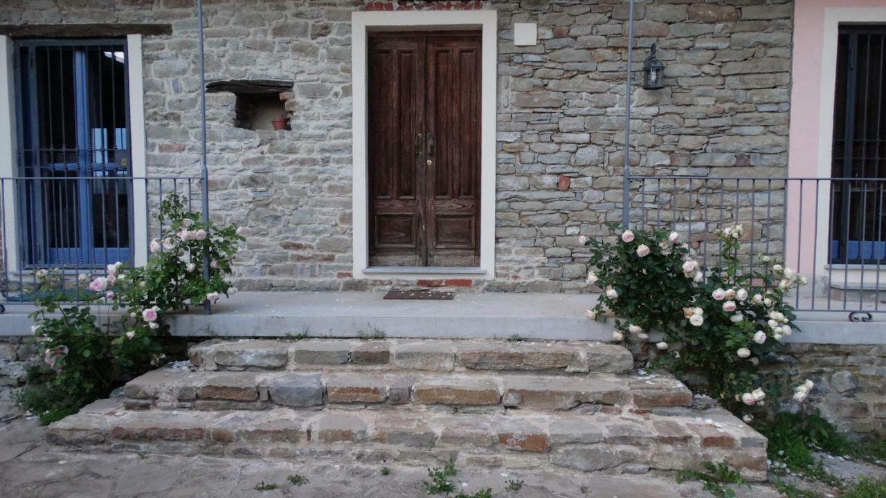 Corte Di Langa Cossano Belbo Luaran gambar